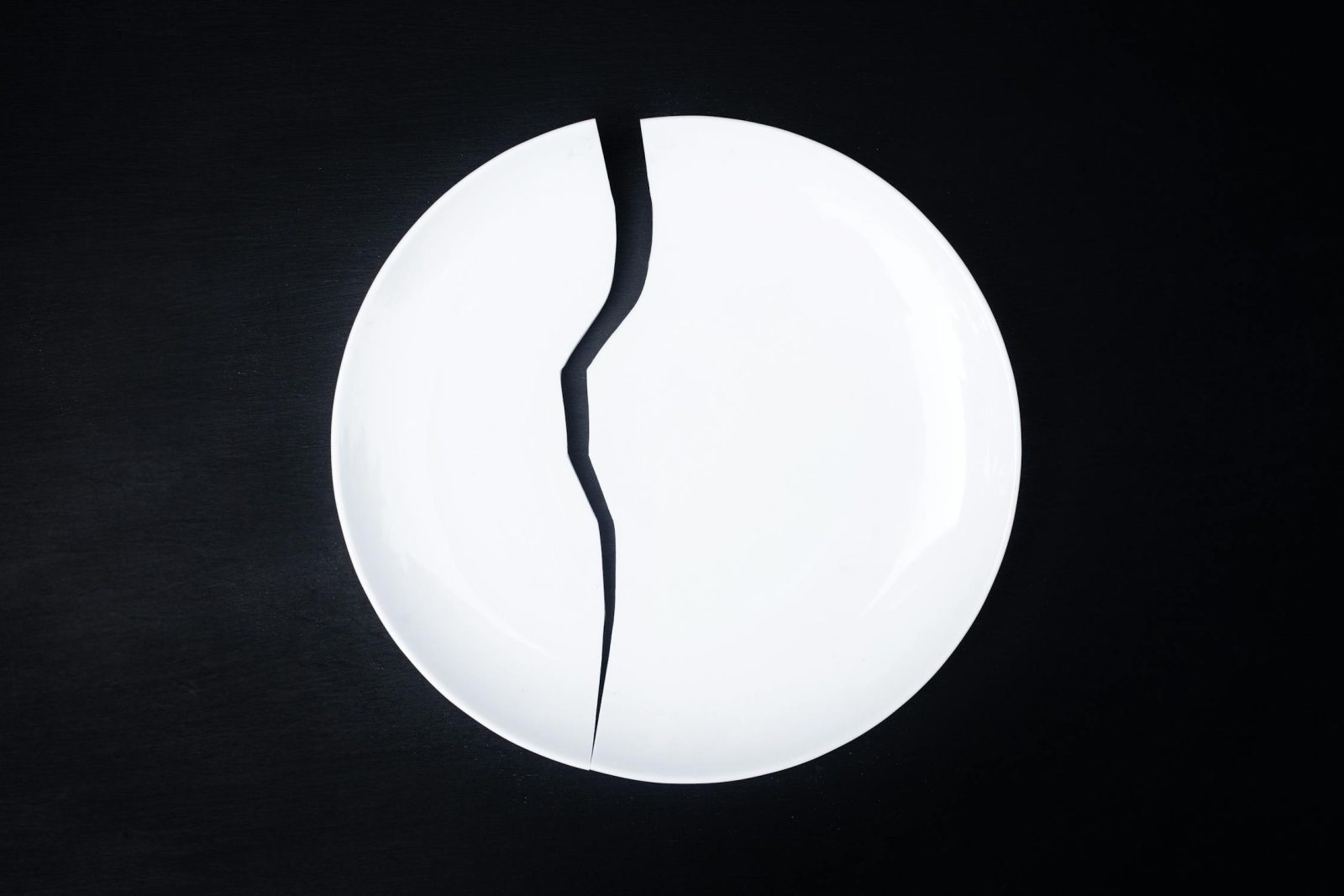 Разбитая тарелка