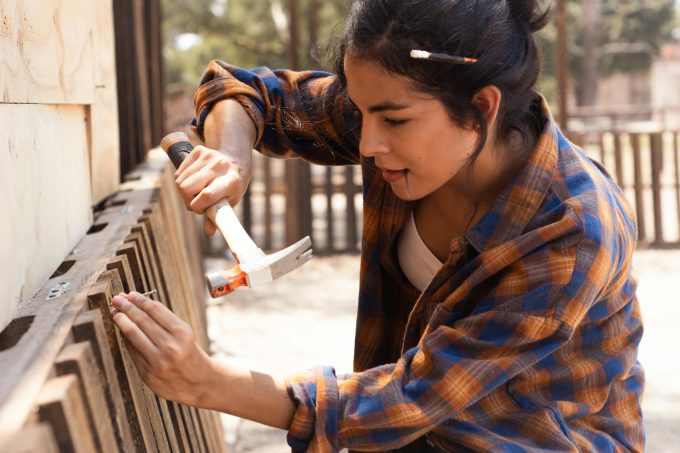 Работа с молотком