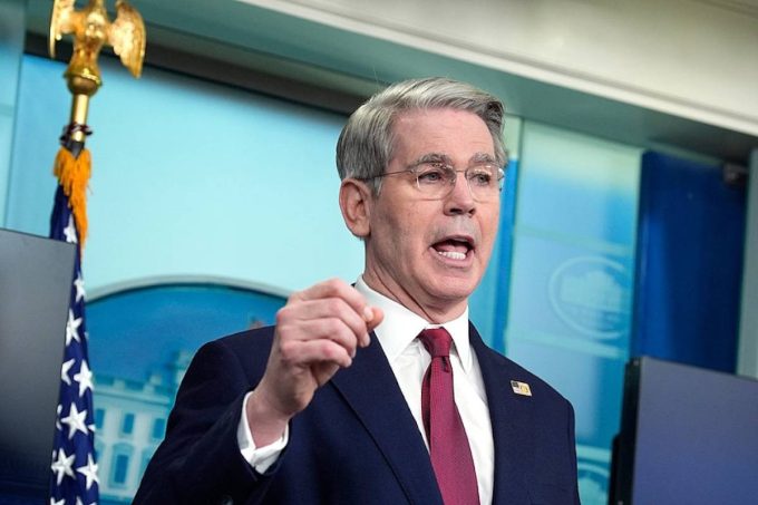 Скотт Бессент